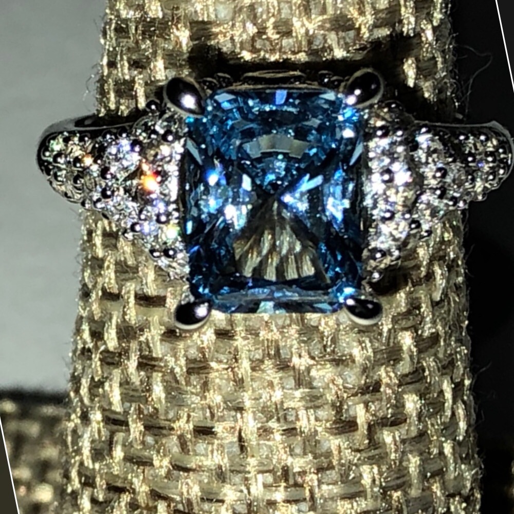 🎉SALE Sky Blue Topaz Ring Sterling Silver - Picture 3 of 8